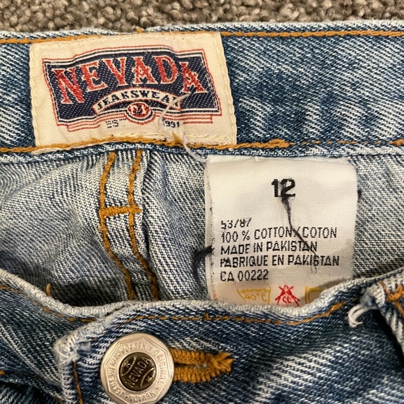Vintage Nevada Jeans (Mom Jeans) - Picture 8 of 8